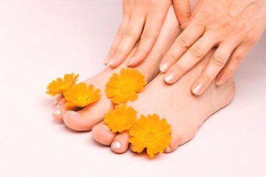 healthy feet after fungal infection treatment