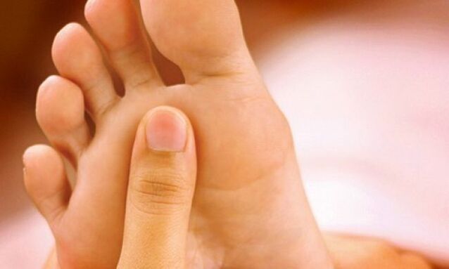 nail fungus on nails and feet